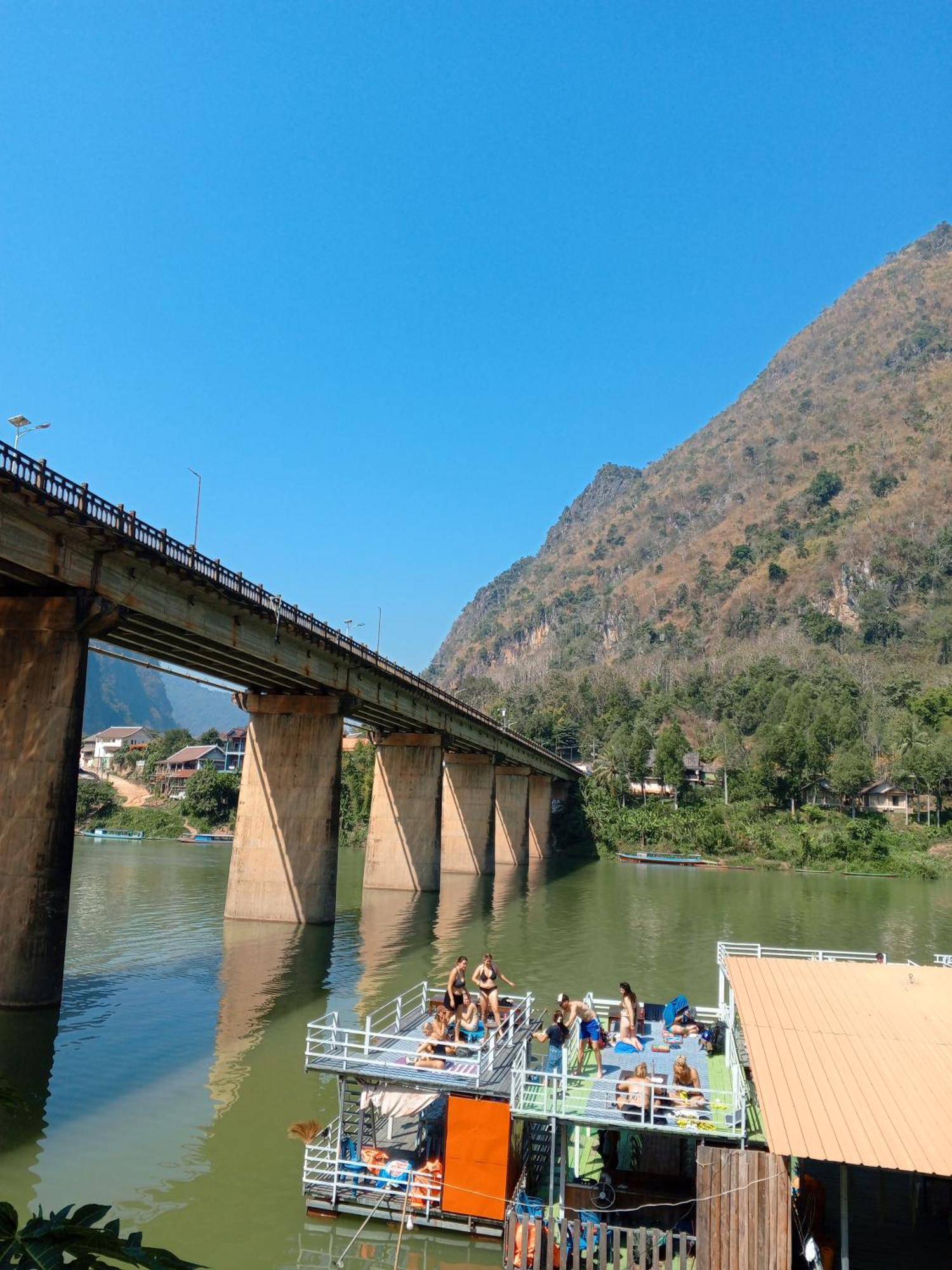 Cam U View Bungalow Hotel Nong Khiaw Exterior photo